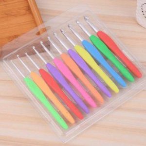 Set med 11 st. ergonomiska virknålar