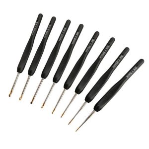 N026 - Set med 8 st. ergonomiska virknålar