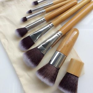 (Pro bamboo) Set med 10 st. populära bambu sminkborstar