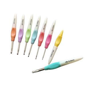 N131 - Set med 8 st. ergonomiska virknålar